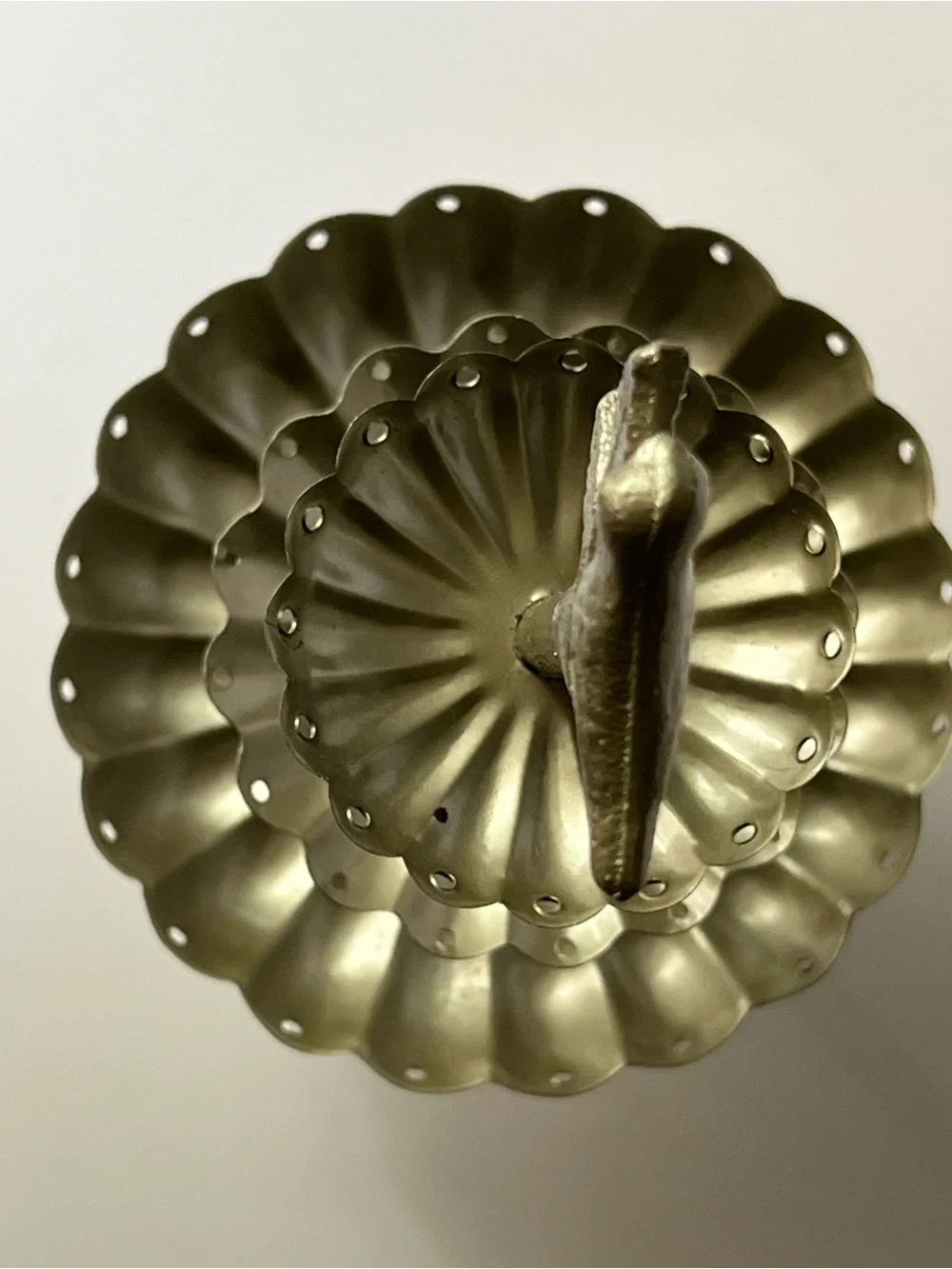Beautiful bird accented Three Tiered heavy silvery gray jewelry holder/display.